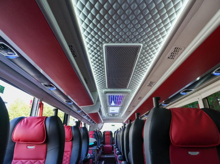 【北京租车】大巴车内饰图