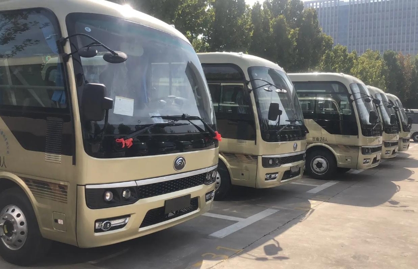 北京中巴车租赁价格表